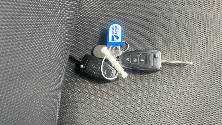 Ford Focus 1.6 Zetec 5dr Petrol Hatchback